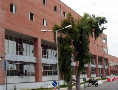 Πυρκαγιά στο τμήμα Αλλοδαπών στην Πέτρου Ράλλη